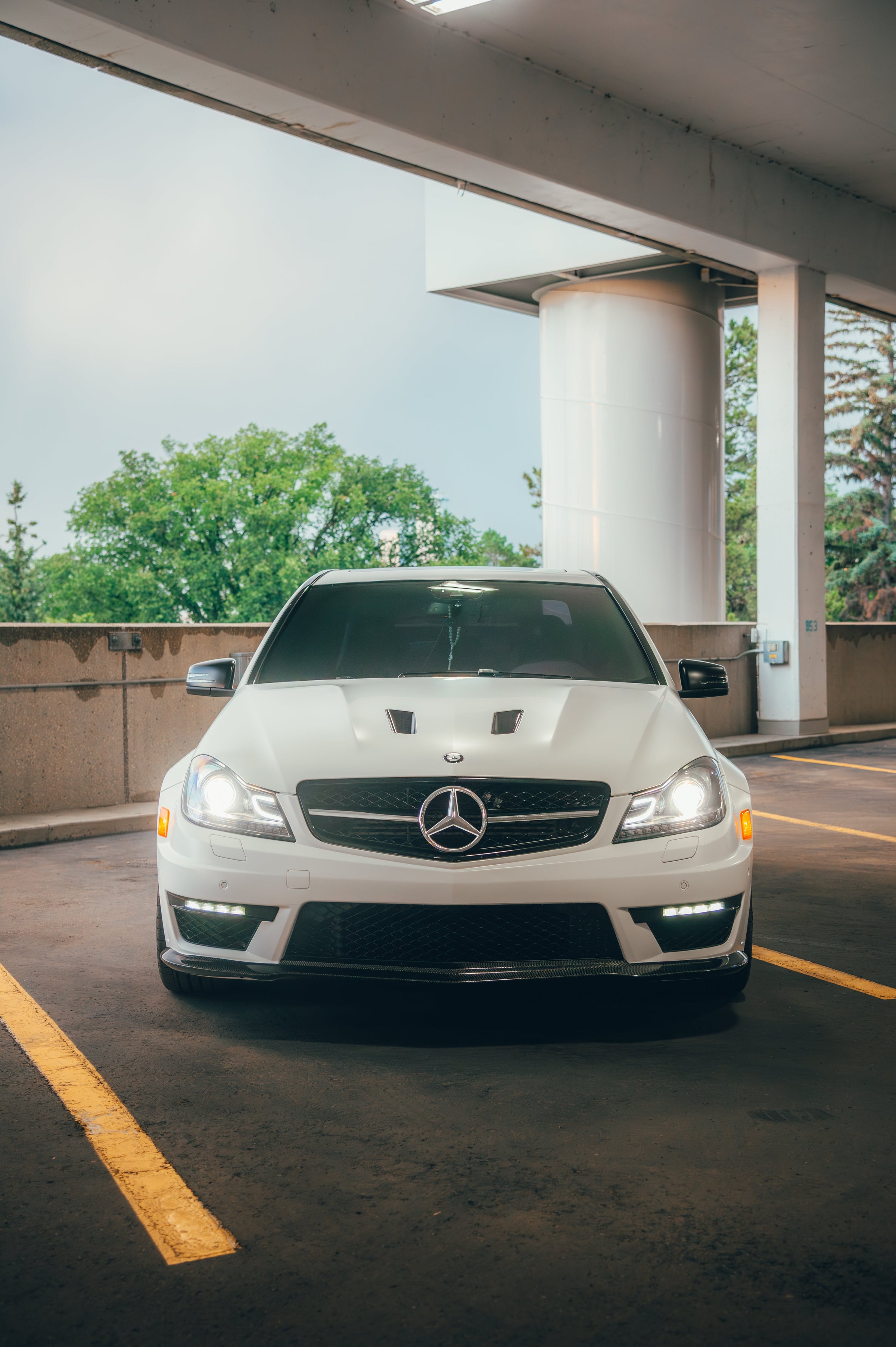 W204 C63 Front Aesthetic