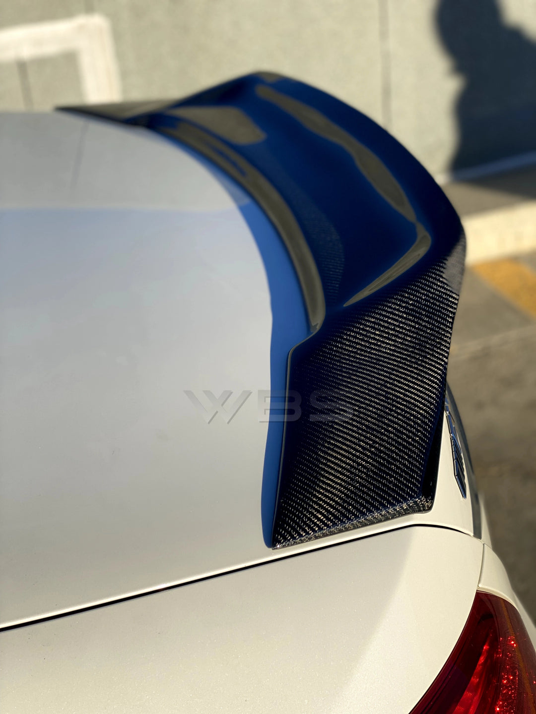 MERCEDES W213 E63/ E CLASS TRUNK SPOILER  R STYLE GENUIN CARBON FIBER