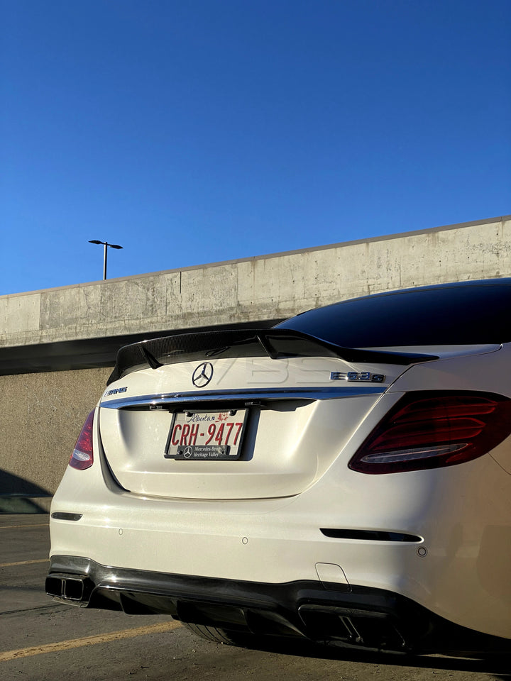 MERCEDES W213 E63/ E CLASS TRUNK SPOILER  R STYLE GENUIN CARBON FIBER
