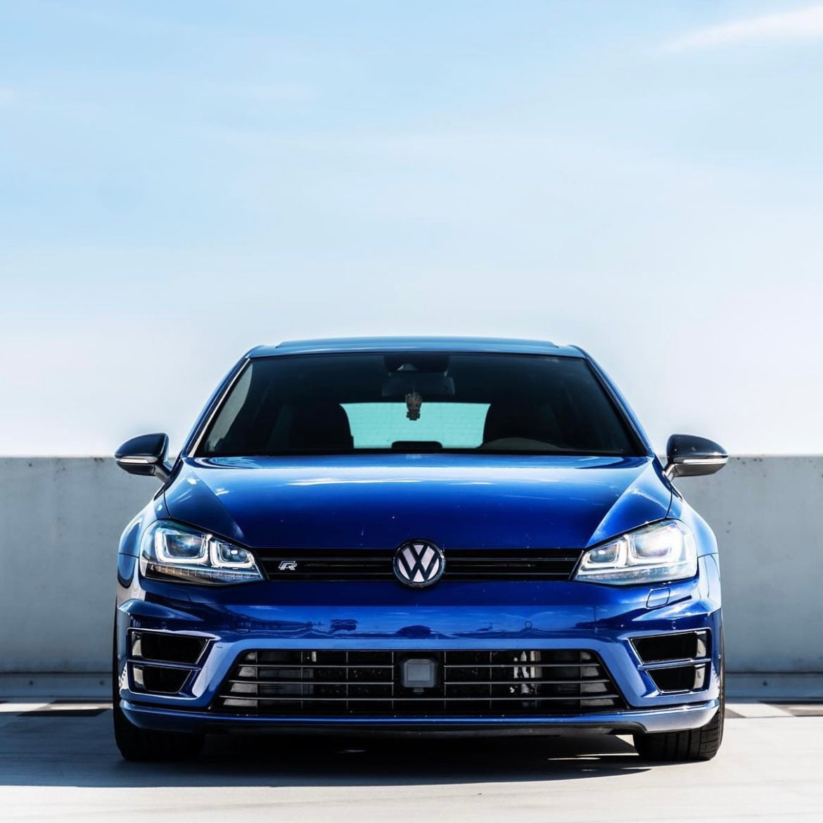 VOLKSWAGEN