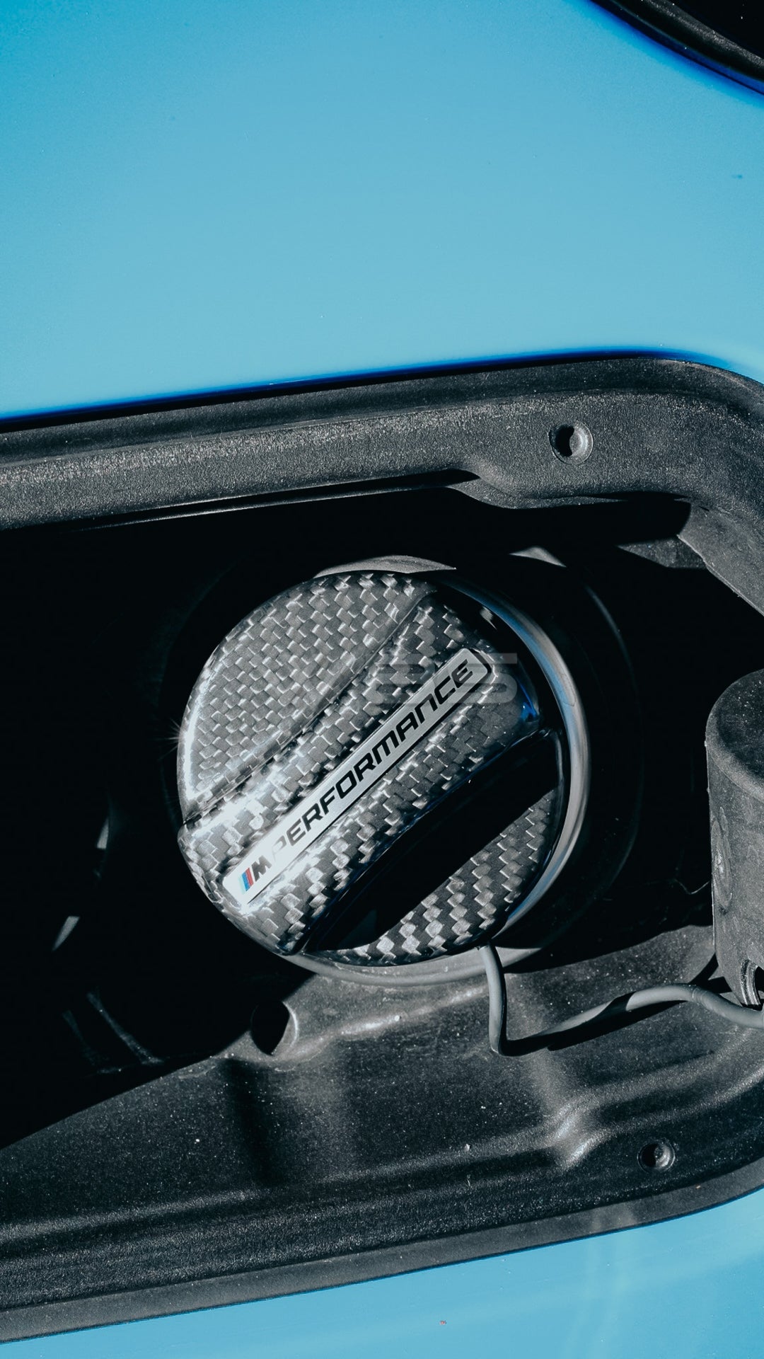 BMW M PERFORMANCE CARBON FIBER GAS CAP COVER