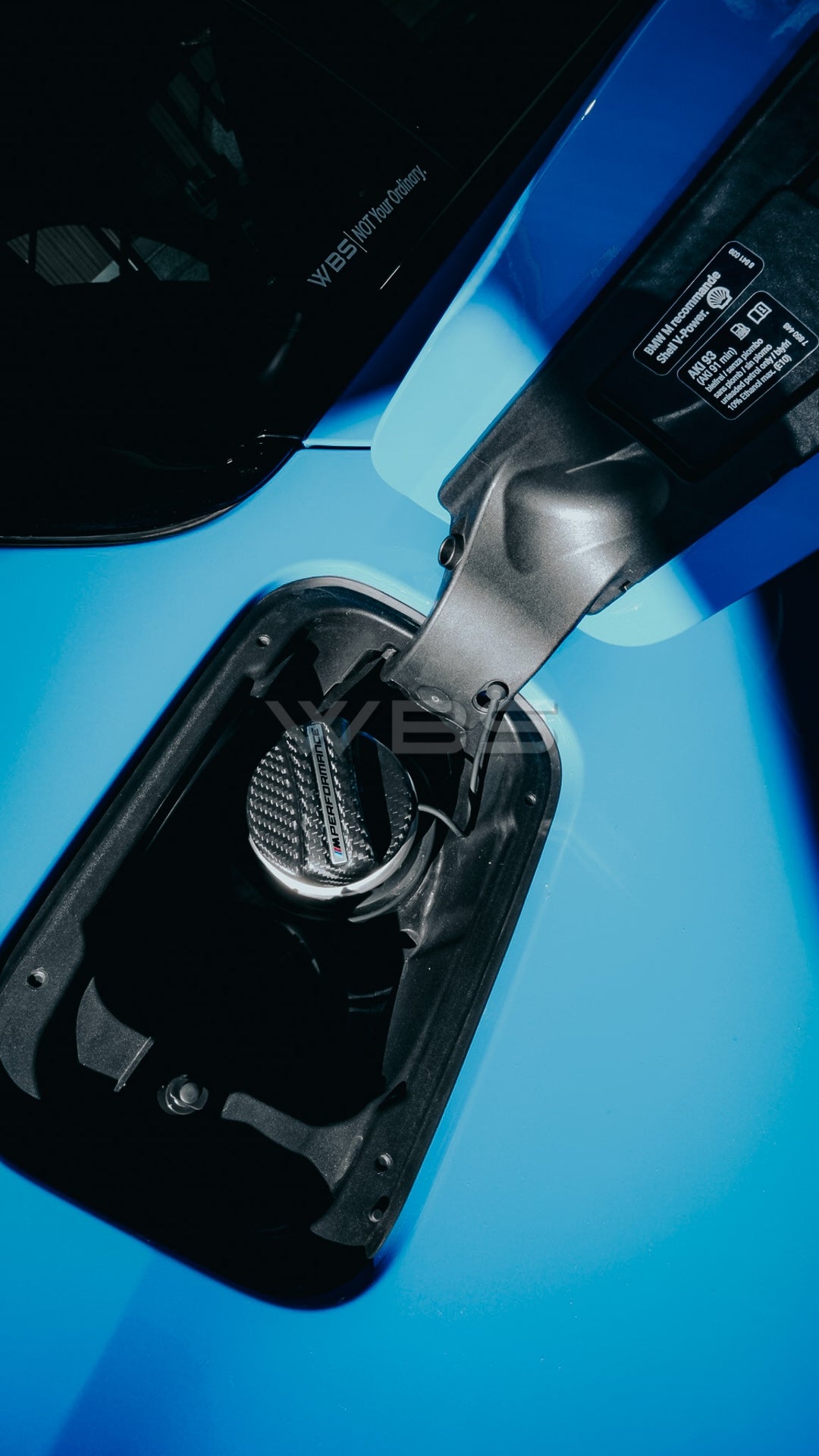 BMW M PERFORMANCE CARBON FIBER GAS CAP COVER