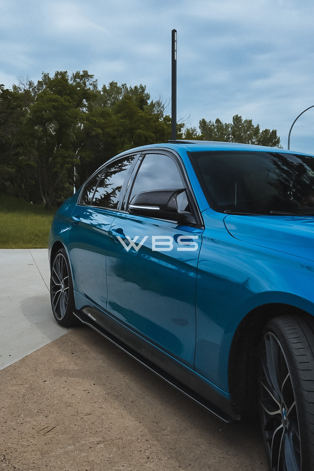 BMW F30 F31 SIDE SKIRTS V STYLE GENUINE CARBON FIBER