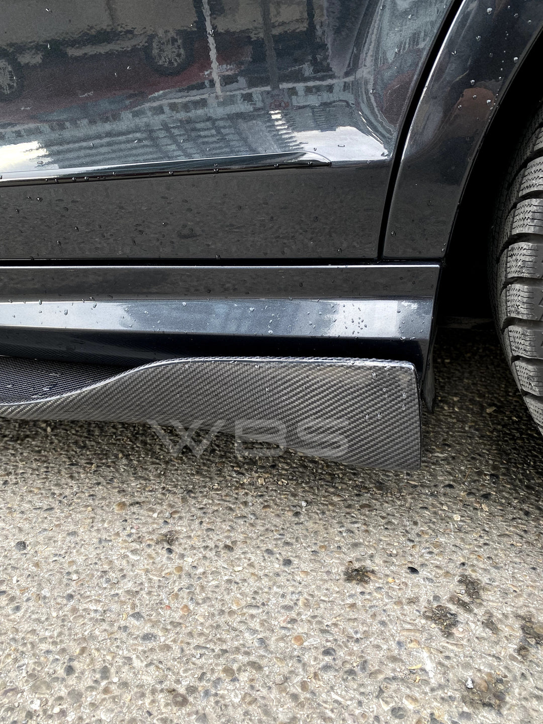 MERCEDES W204 C CLASS/ C63 SEDAN SIDE SKIRT EXTENSIONS GENUINE CARBON FIBER