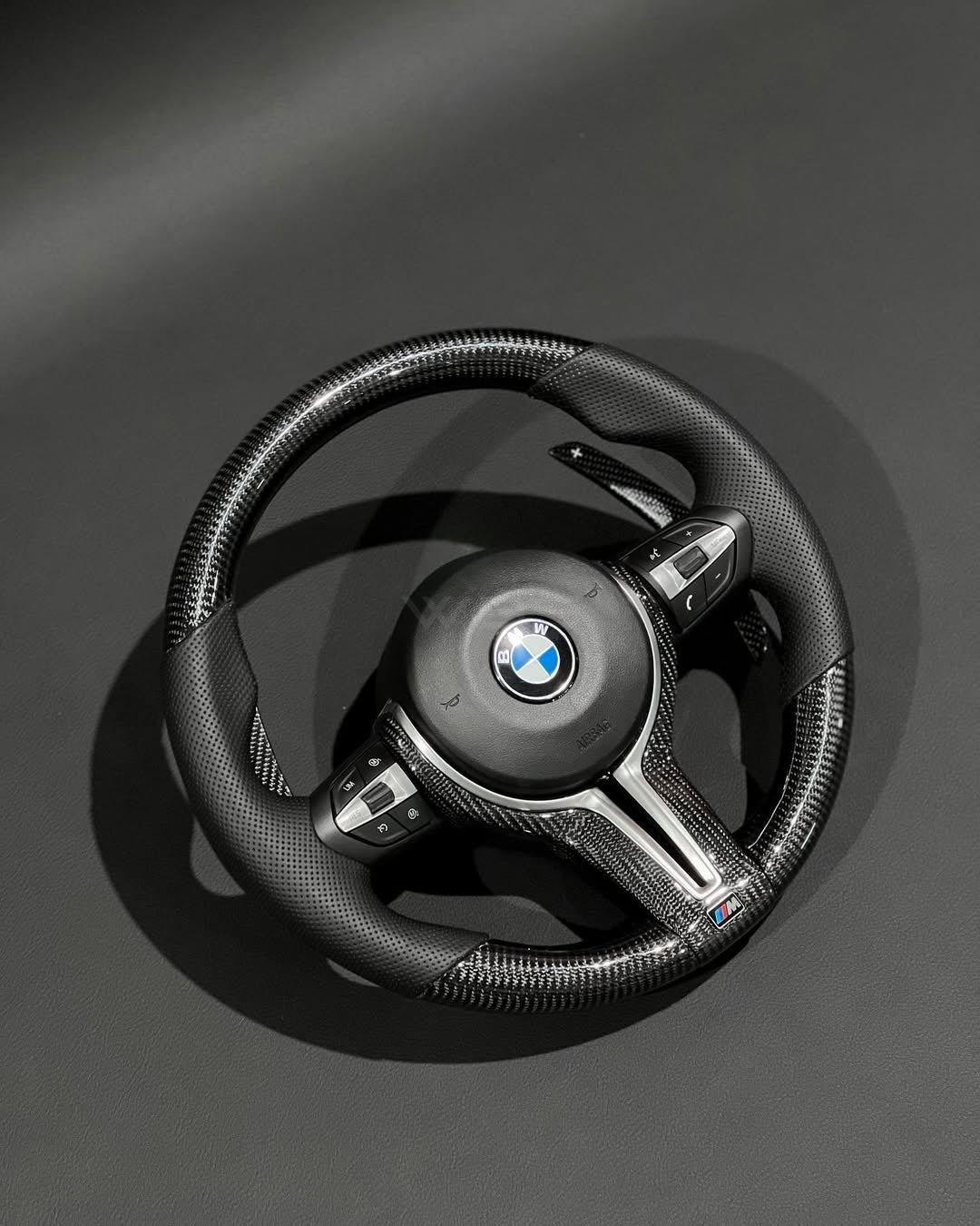 BMW F CHASSIS | CARBON FIBER CUSTOM STEERING WHEEL F8X M