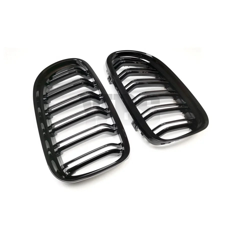 BMW E90 E91 FRONT GRILLS DUAL SLATS STYLE GENUINE CF/ GLOSSY BLACK