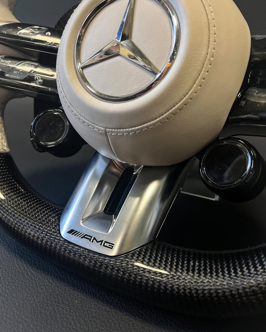 MERCEDES G63 AMG CUSTOMS CARBON FIBER STEERING WHEEL G-WAGON