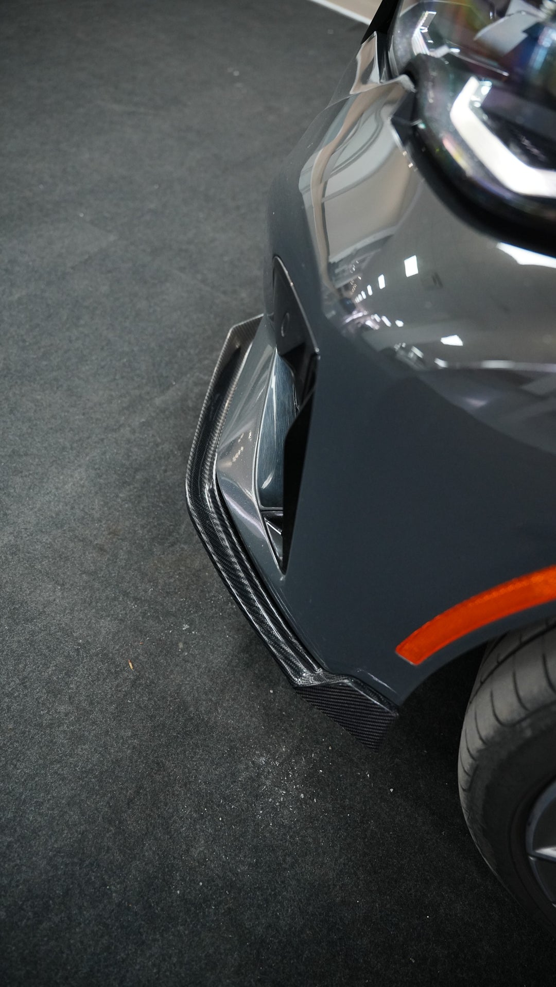 BMW G20 3-SERIES V2 STYLE FRONT LIP CARBON FIBER/ GLOSSY BLACK