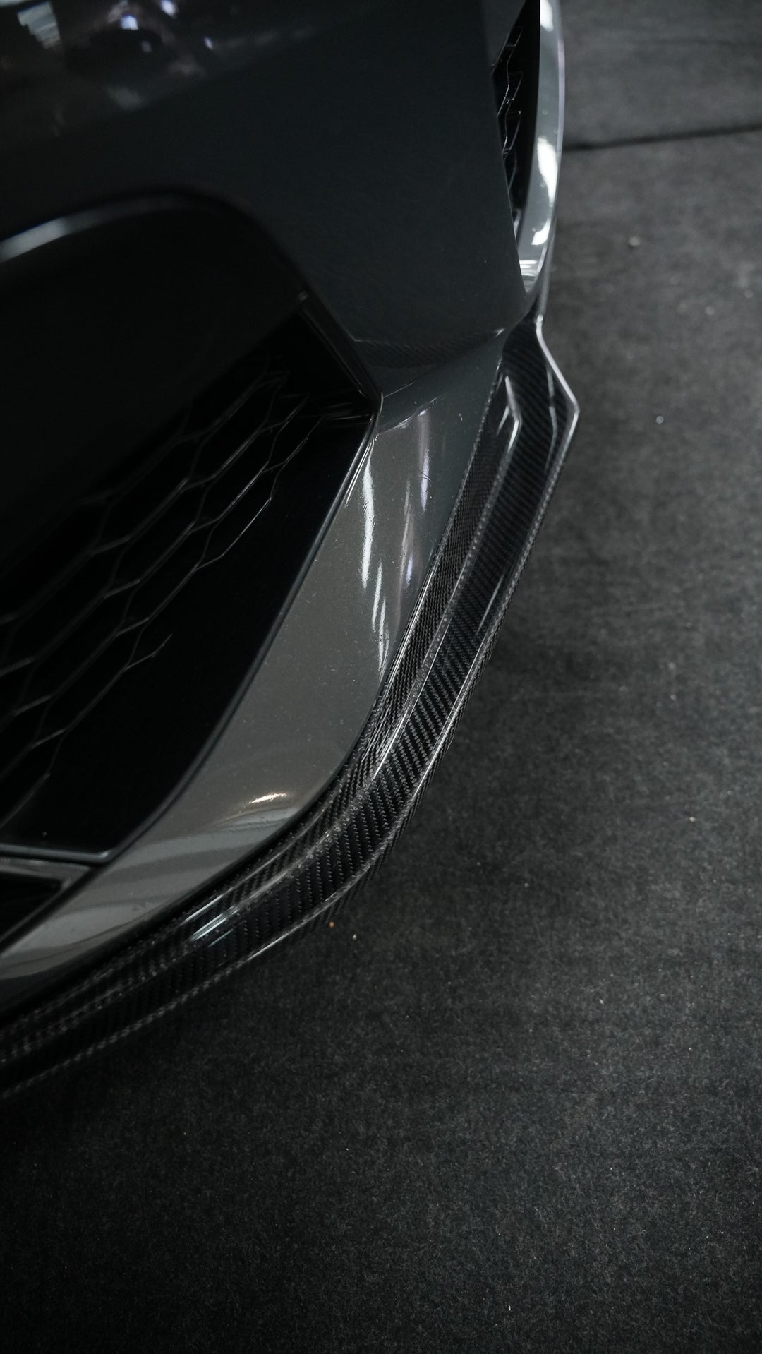 BMW G20 3-SERIES V2 STYLE FRONT LIP CARBON FIBER/ GLOSSY BLACK