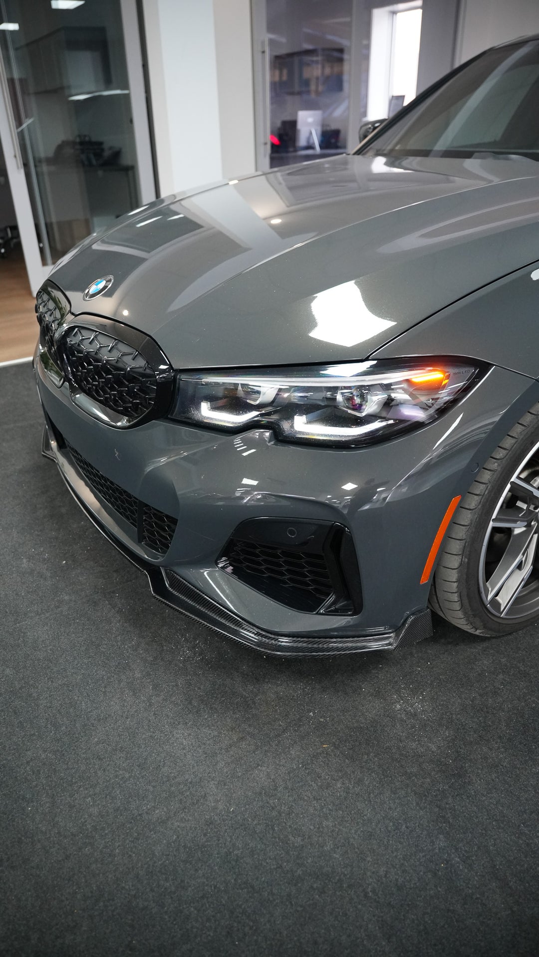 BMW G20 3-SERIES V2 STYLE FRONT LIP CARBON FIBER/ GLOSSY BLACK