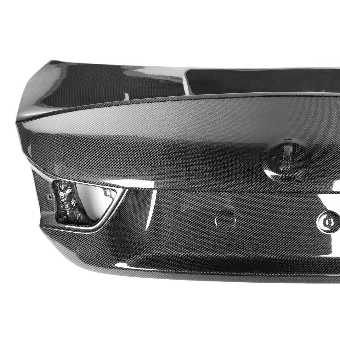 BMW F82 M4 CSL-STYLE TRUNK REPLACEMENT GENUINE CARBON FIBER